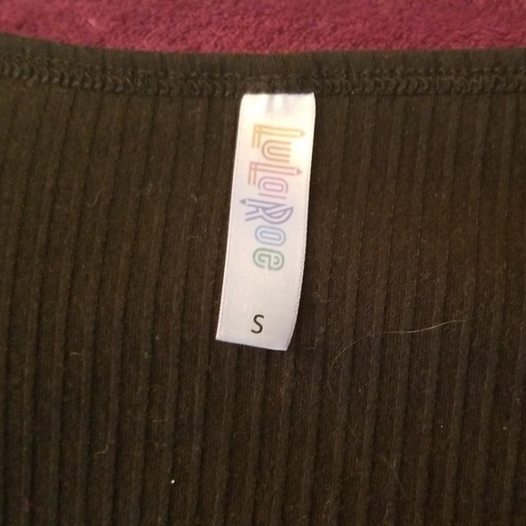 Lularoe classic tee - Picture 2 of 3